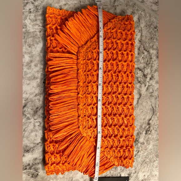 NWT SHEIN Straw Clutch - Picture 8 of 9